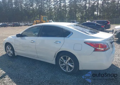 2015 Nissan Altima 2.5 Sv из США, поврежденный, VIN 1N4AL3AP3FC233425